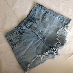 Levi’s 501 Lightwash Shorts